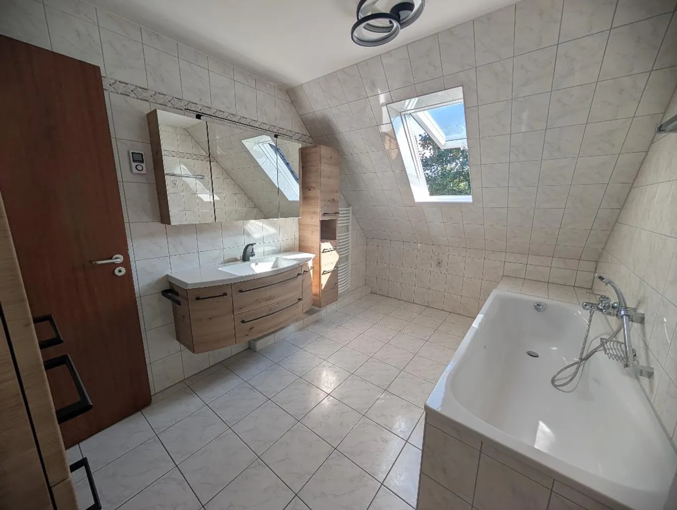 2 Zimmer Wohnung mit 82 m² in Essen – Bild 12