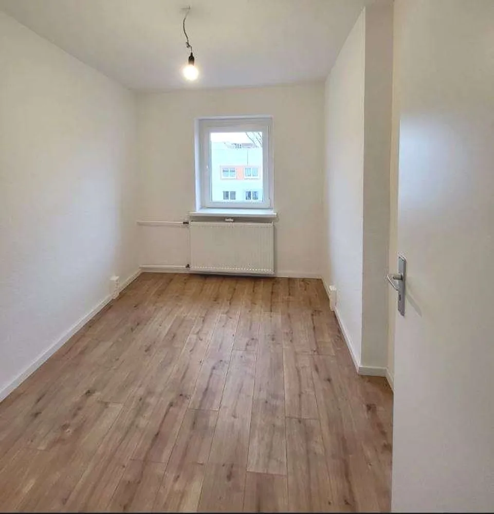 4 Zimmer Wohnung mit 80 m² in Magdeburg – Bild 8
