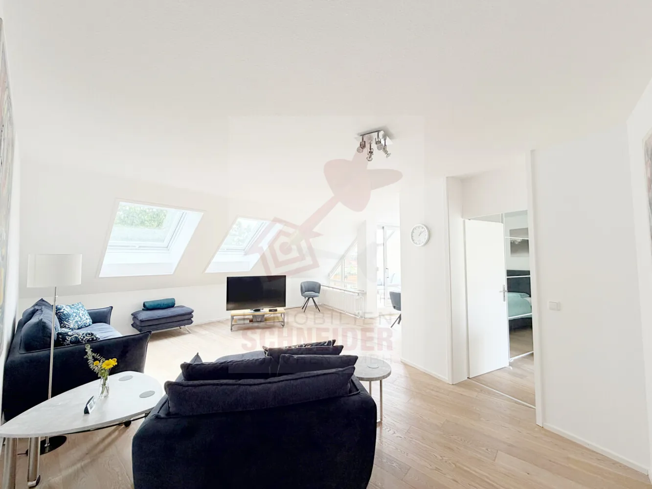 3 Zimmer Wohnung mit 84 m² in München – Bild 2