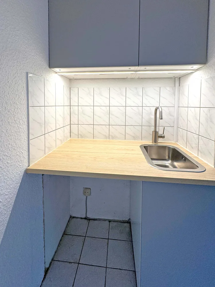 1 room apartment with 28 m² in Stuttgart – Photo 3