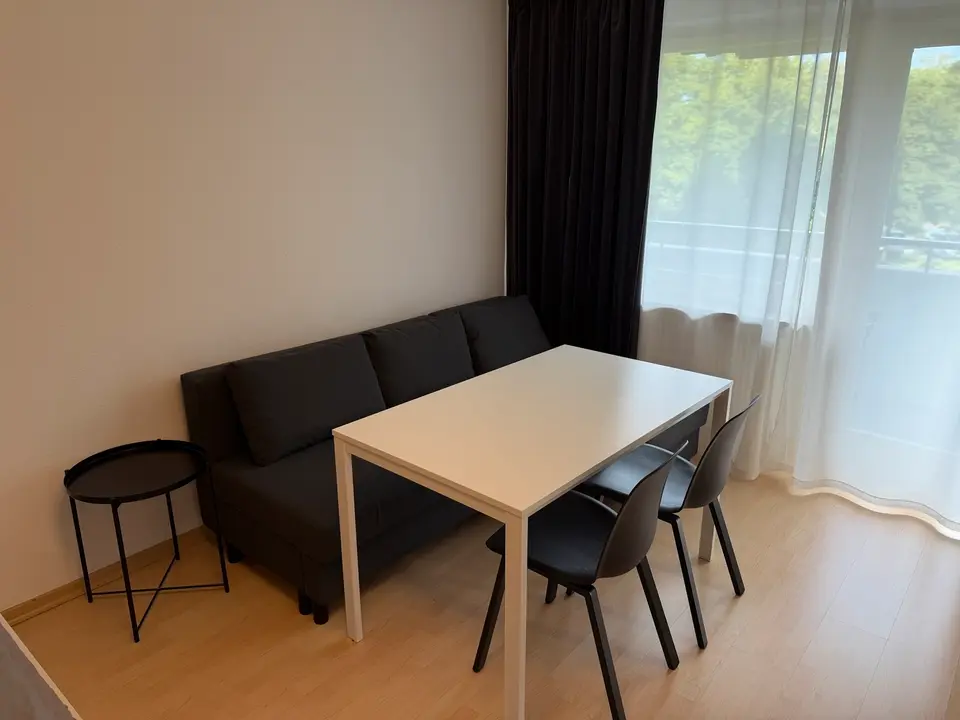WG-Zimmer mit 35 m² in Göppingen – Bild 2