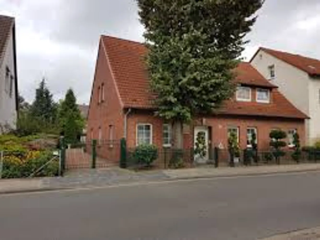 5 Zimmer Wohnung mit 151 m² in Hannover – Bild 3