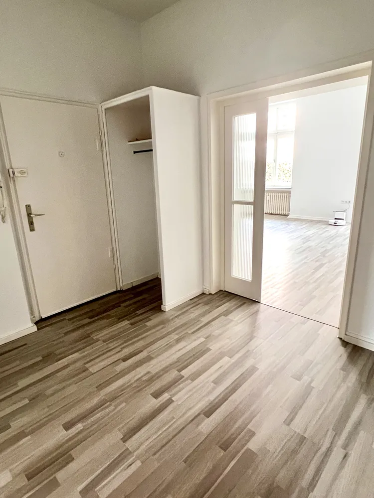 2 Zimmer Wohnung mit 85 m² in Düsseldorf – Bild 6