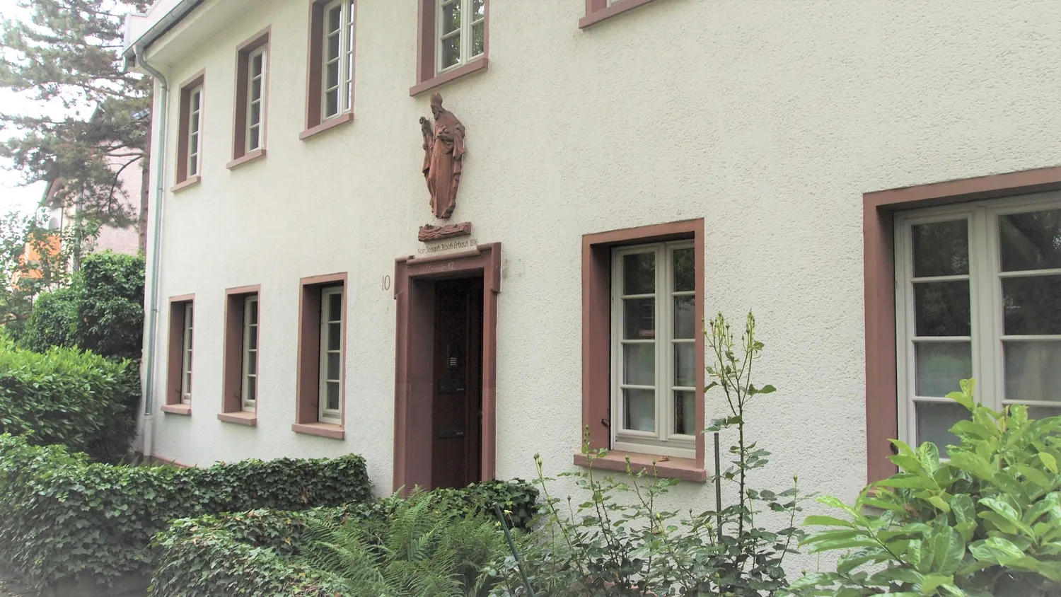 3 Zimmer Wohnung mit 110 m² in Wiesbaden – Bild 2