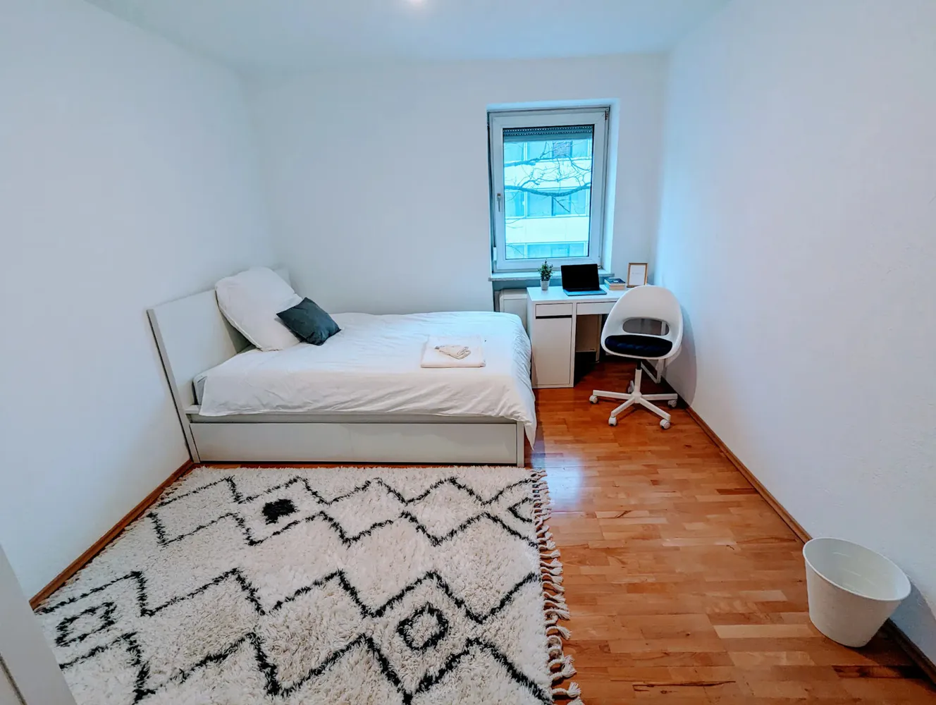 Shared room with 15 m² in Munich – Photo 2