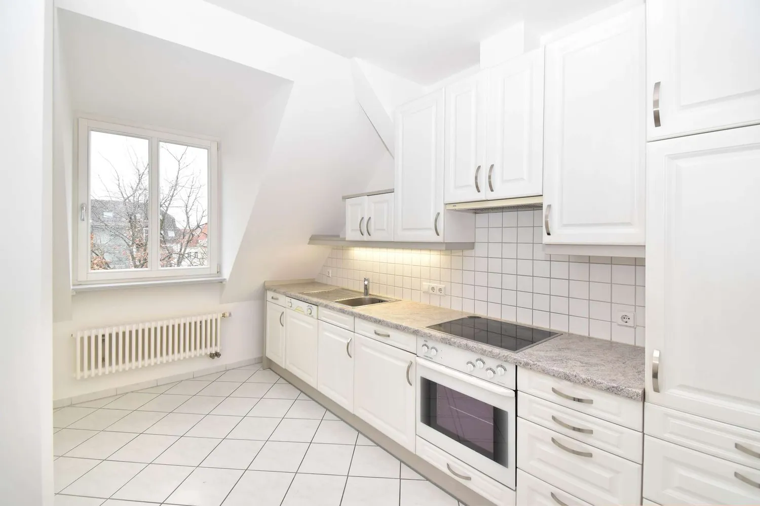 2 Zimmer Wohnung mit 81 m² in Leipzig – Bild 2