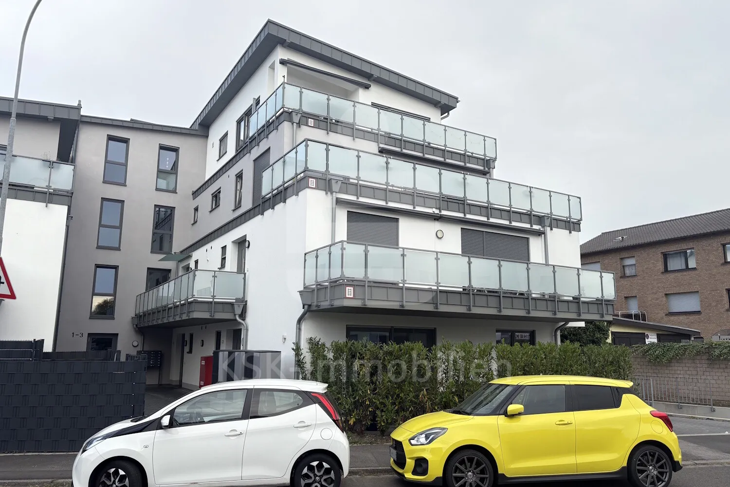 4 Zimmer Wohnung mit 133 m² in Sankt Augustin – Bild 2