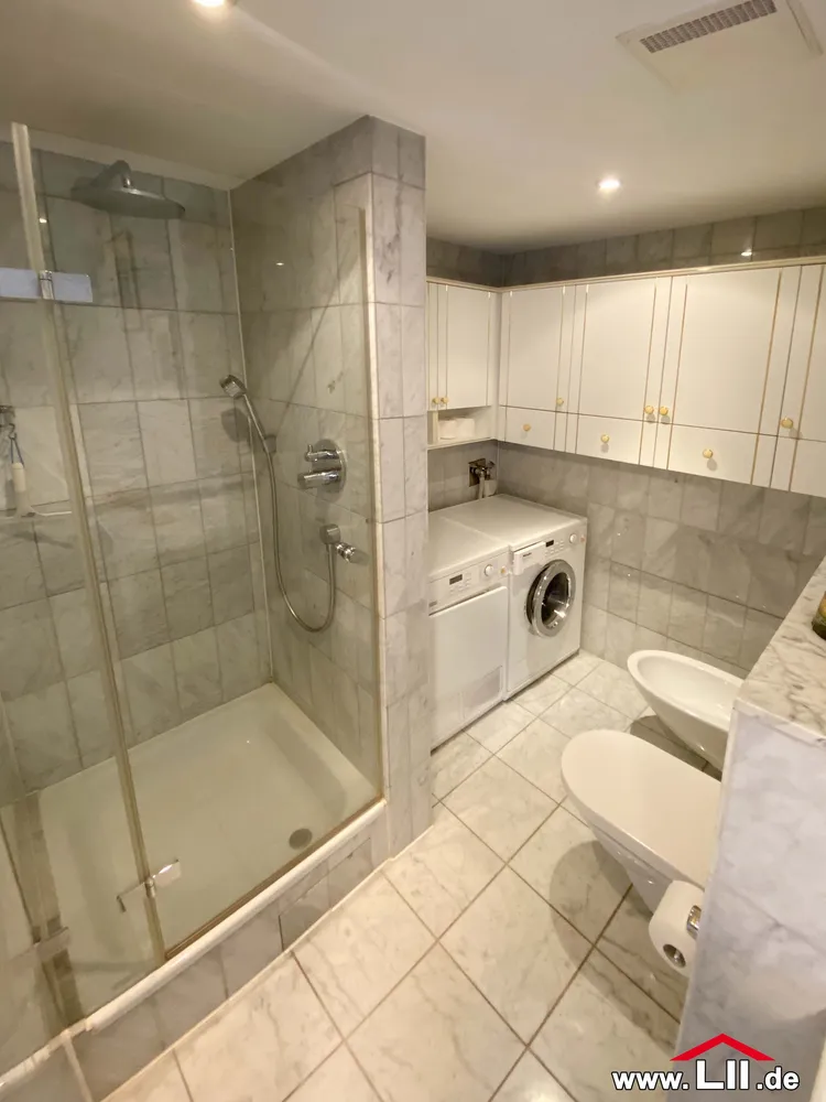 4 Zimmer Wohnung mit 191 m² in Frankfurt am Main – Bild 12