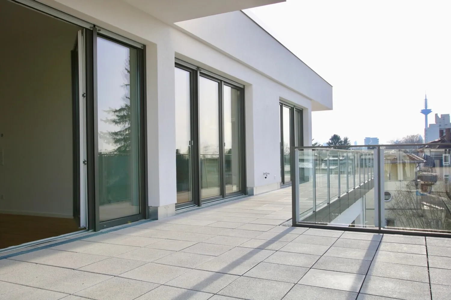 3 room apartment with 191 m² in Frankfurt am Main – Photo 1