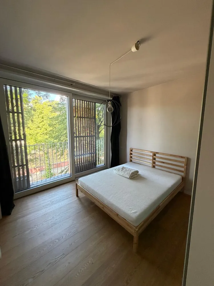 2 Zimmer Wohnung mit 84 m² in Berlin – Bild 7