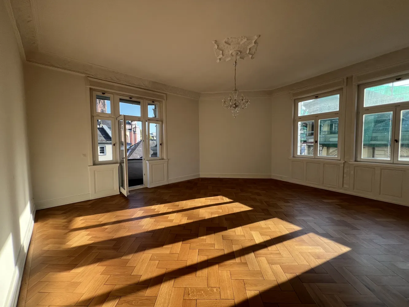 5 Zimmer Wohnung mit 165 m² in Wiesbaden – Bild 7