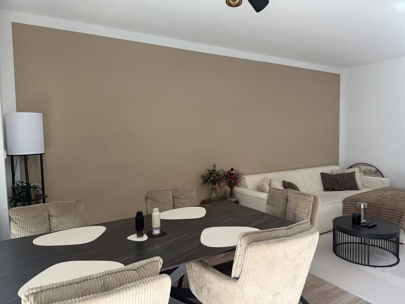 4 Zimmer Wohnung mit 84 m² in Karlsruhe – Bild 1
