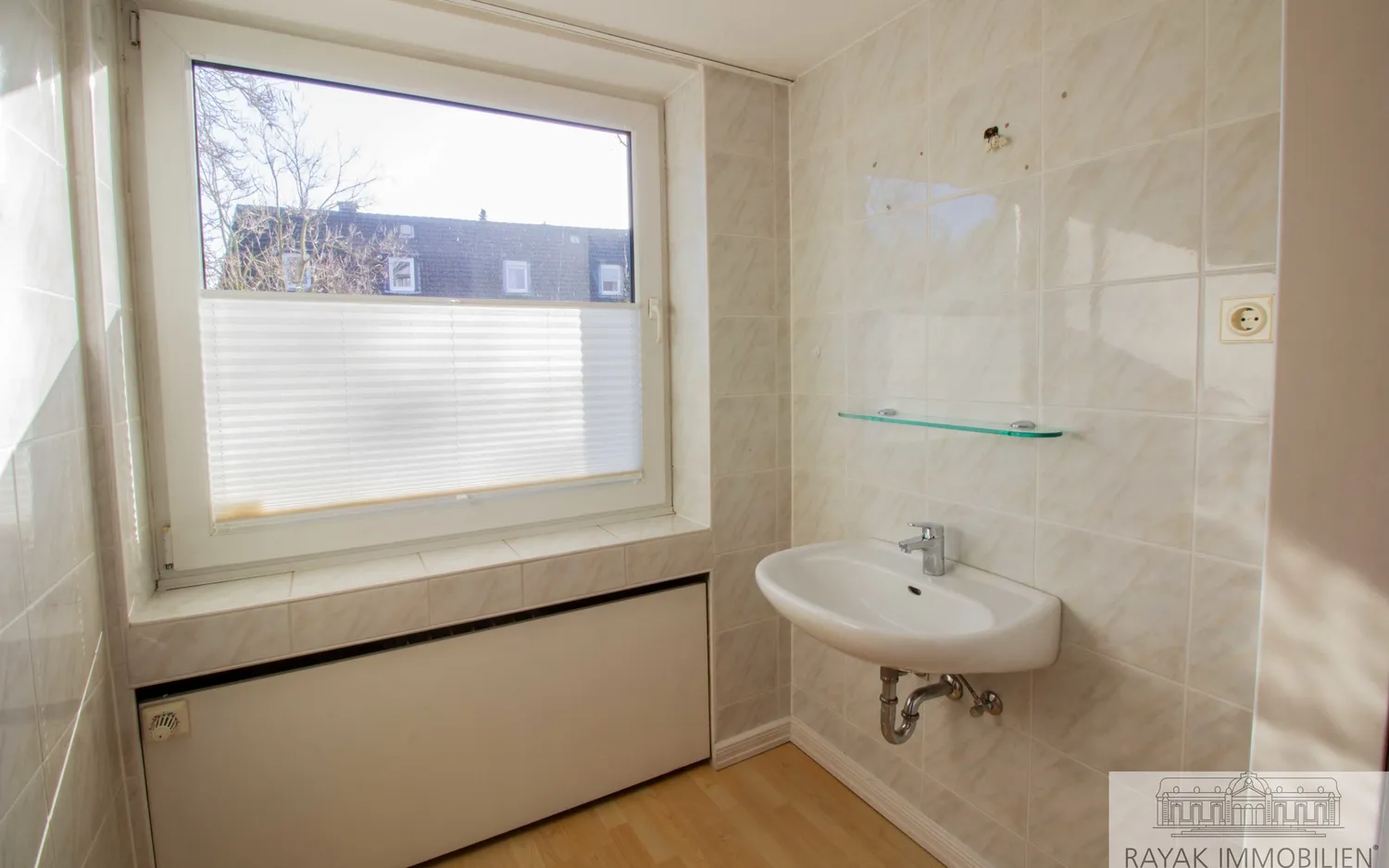 2 Zimmer Wohnung mit 107 m² in Düsseldorf – Bild 11