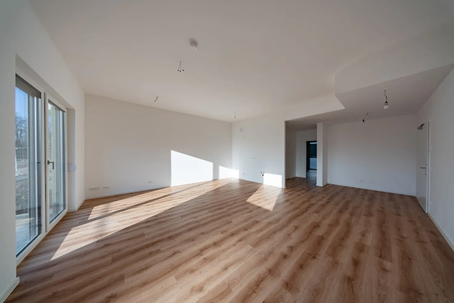 2 Zimmer Wohnung mit 73 m² in Berlin – Bild 2