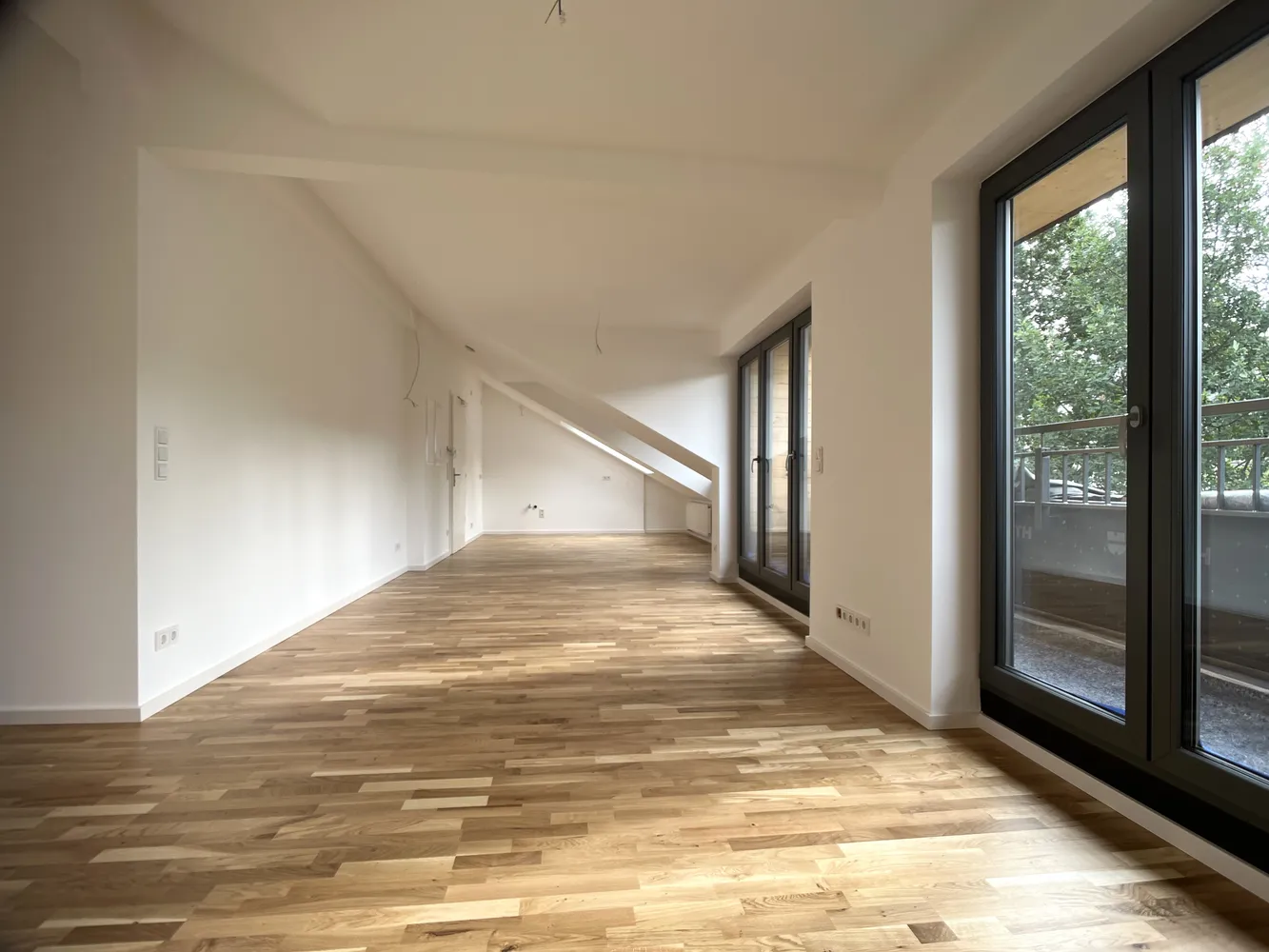 2 Zimmer Wohnung mit 70 m² in Frankfurt am Main – Bild 2