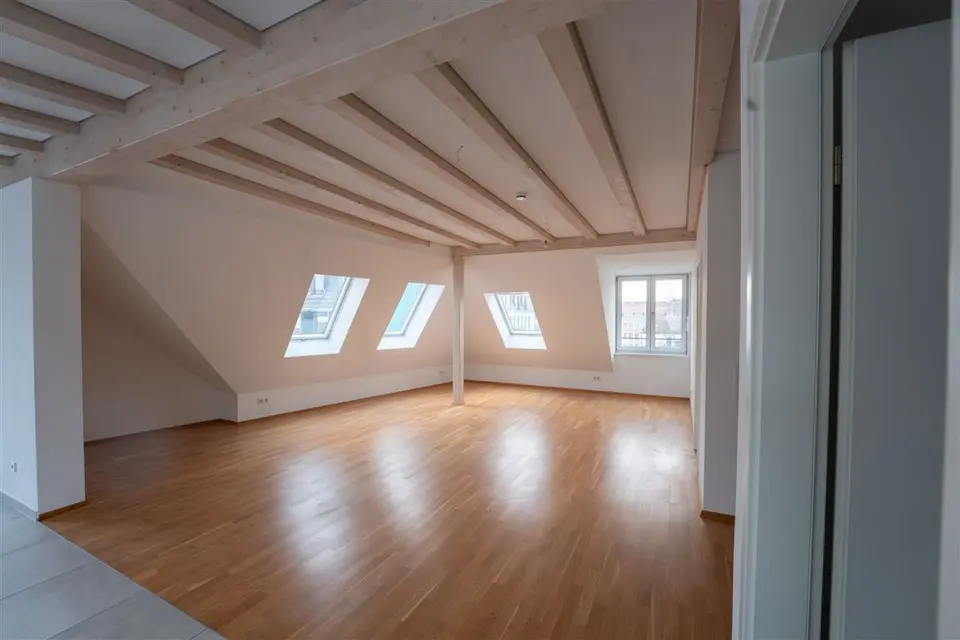 5 Zimmer Wohnung mit 184 m² in Leipzig – Bild 3