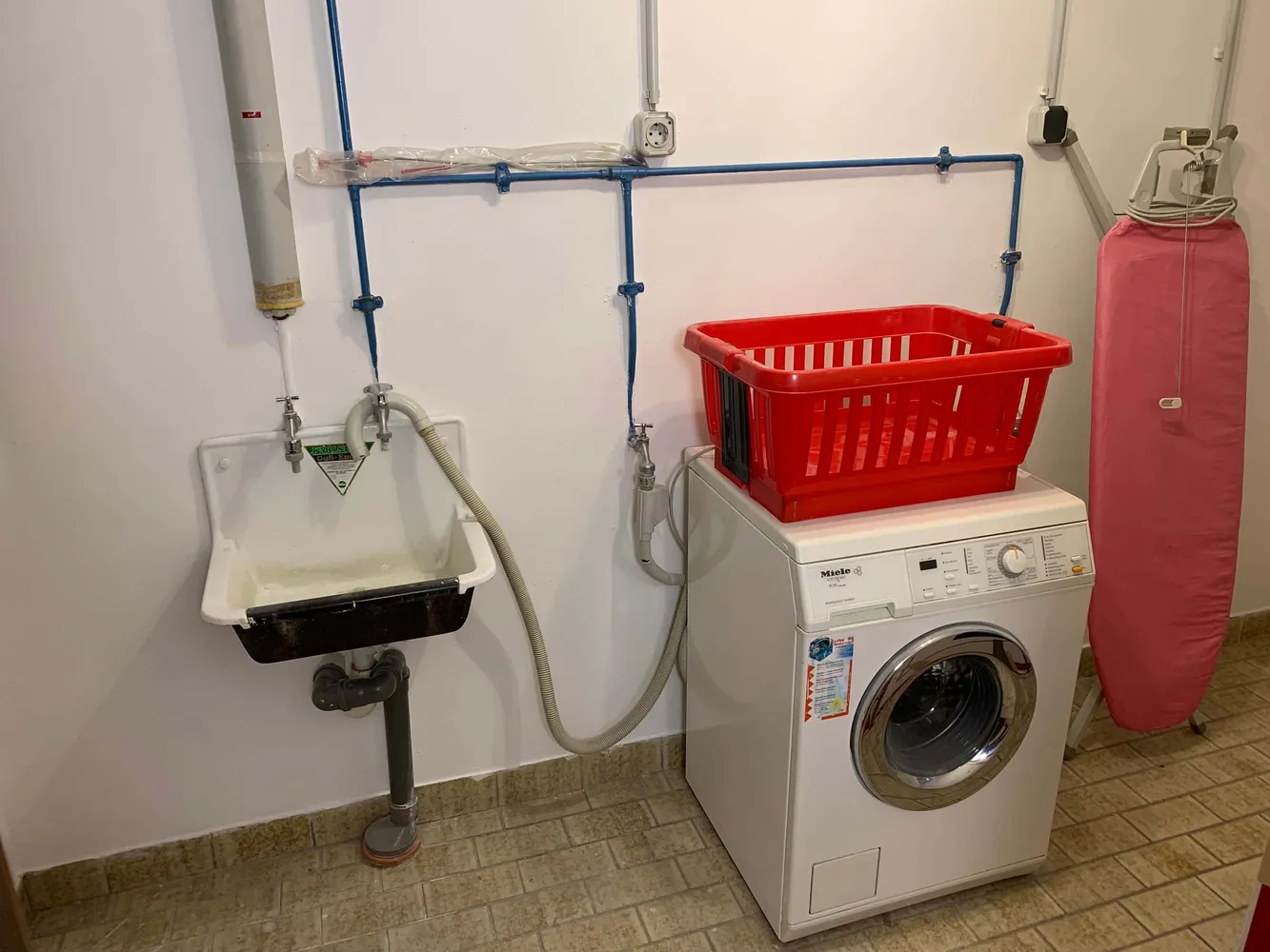Shared room with 15 m² in Frankfurt am Main – Photo 3