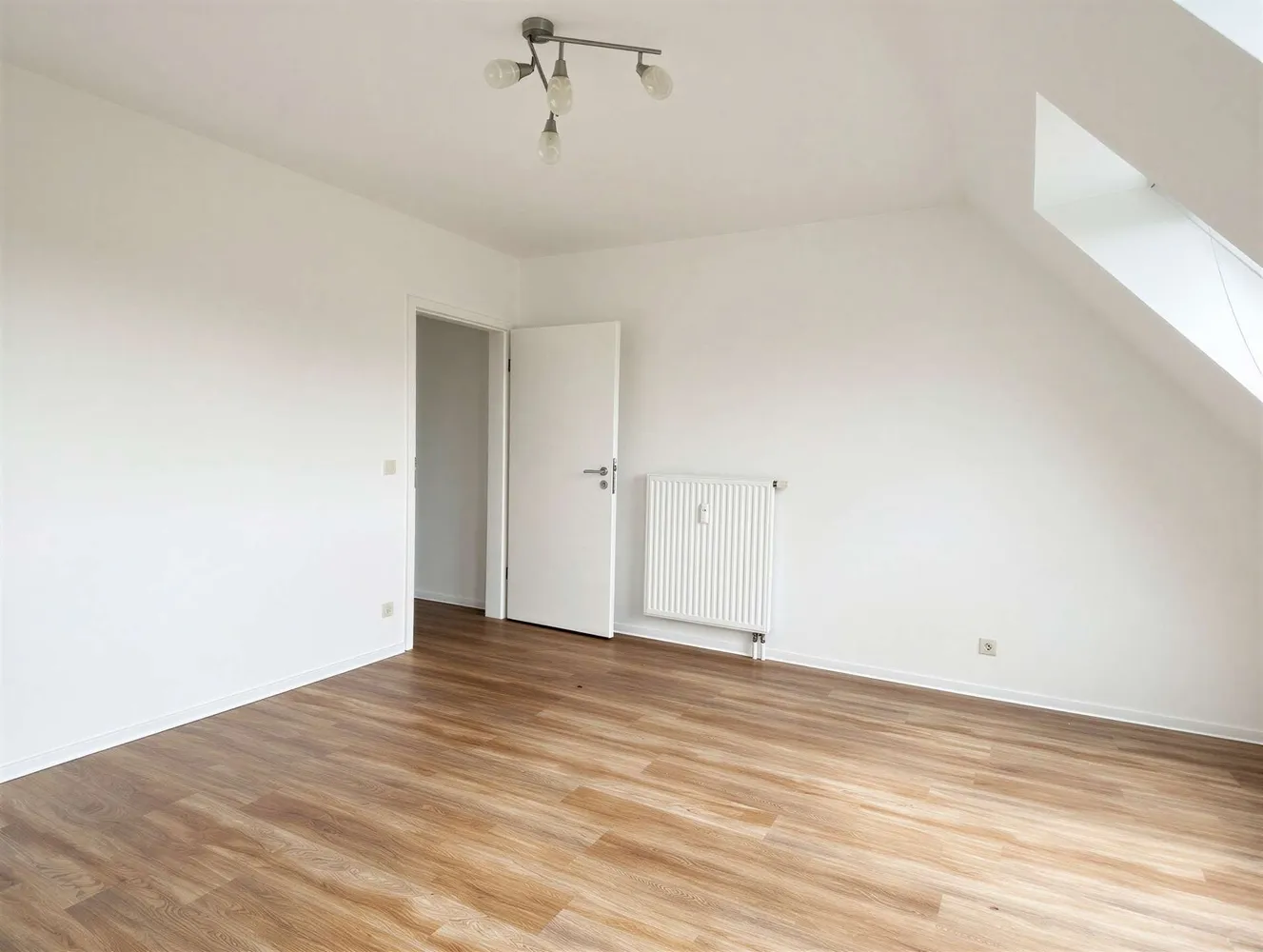 4 Zimmer Wohnung mit 125 m² in Oberhausen – Bild 9