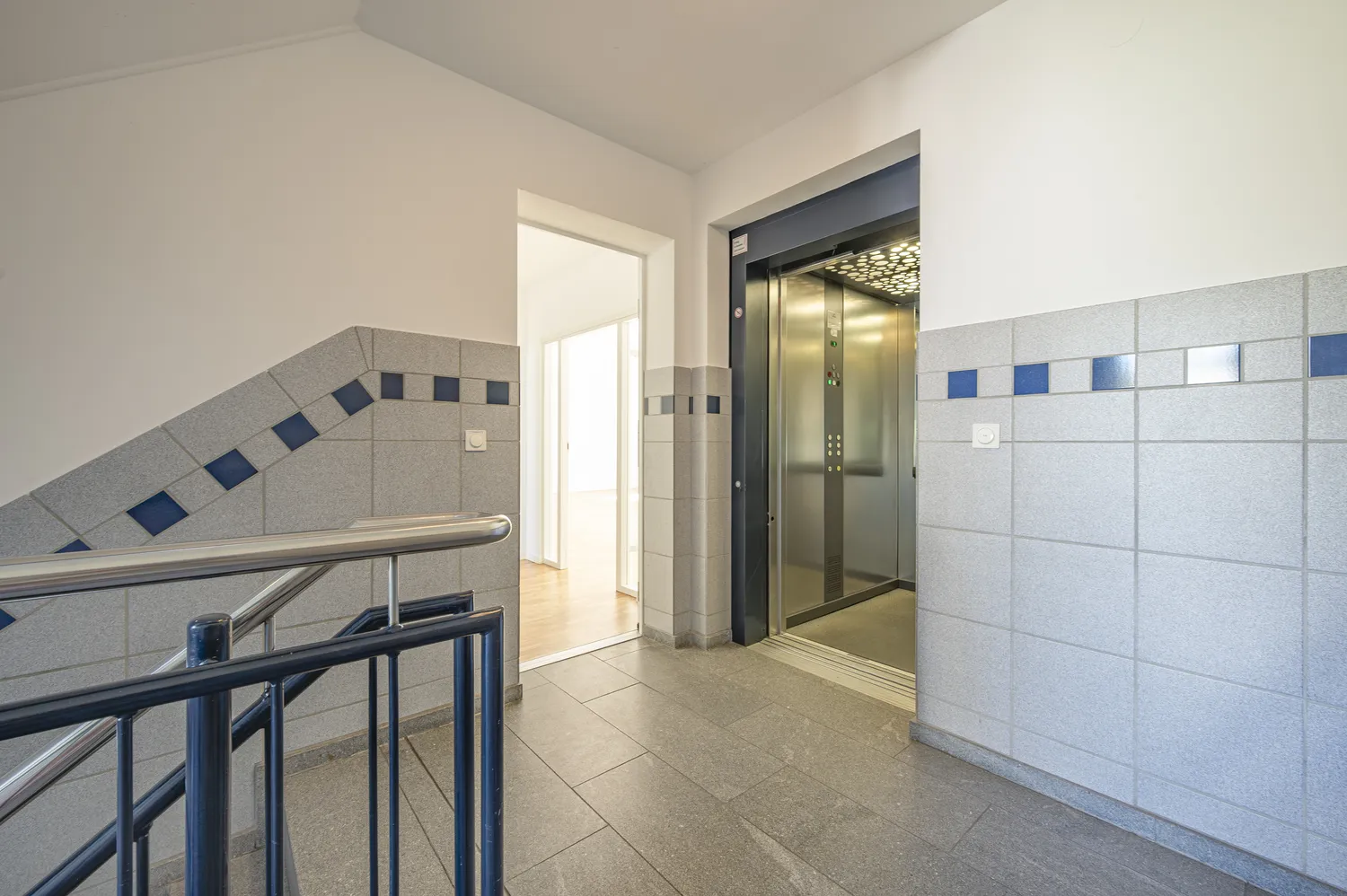3 Zimmer Wohnung mit 89 m² in Hamburg – Bild 2