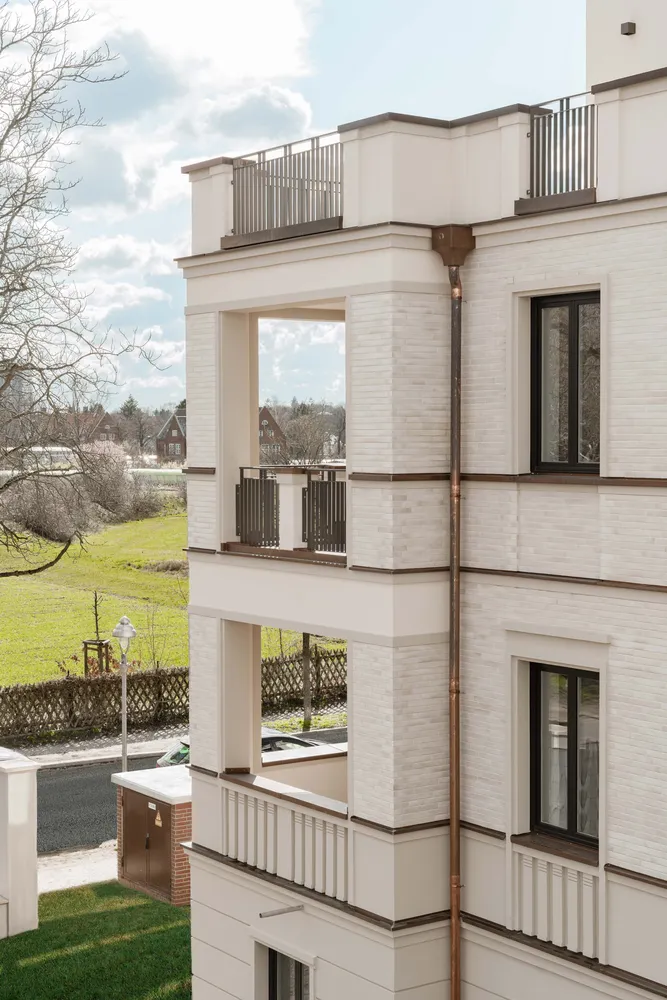 4 Zimmer Wohnung mit 149 m² in Berlin – Bild 3