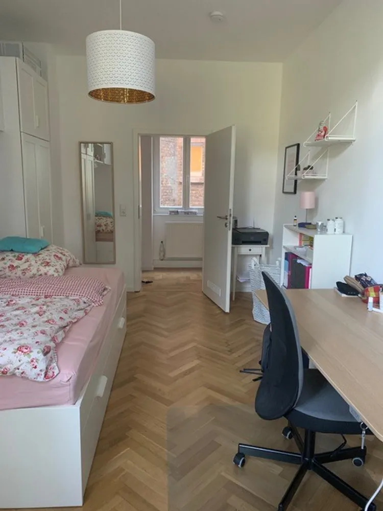 4 Zimmer Wohnung mit 95 m² in Mannheim – Bild 2