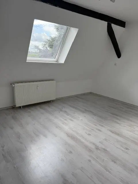 4 Zimmer Wohnung mit 122 m² in Solingen – Bild 2