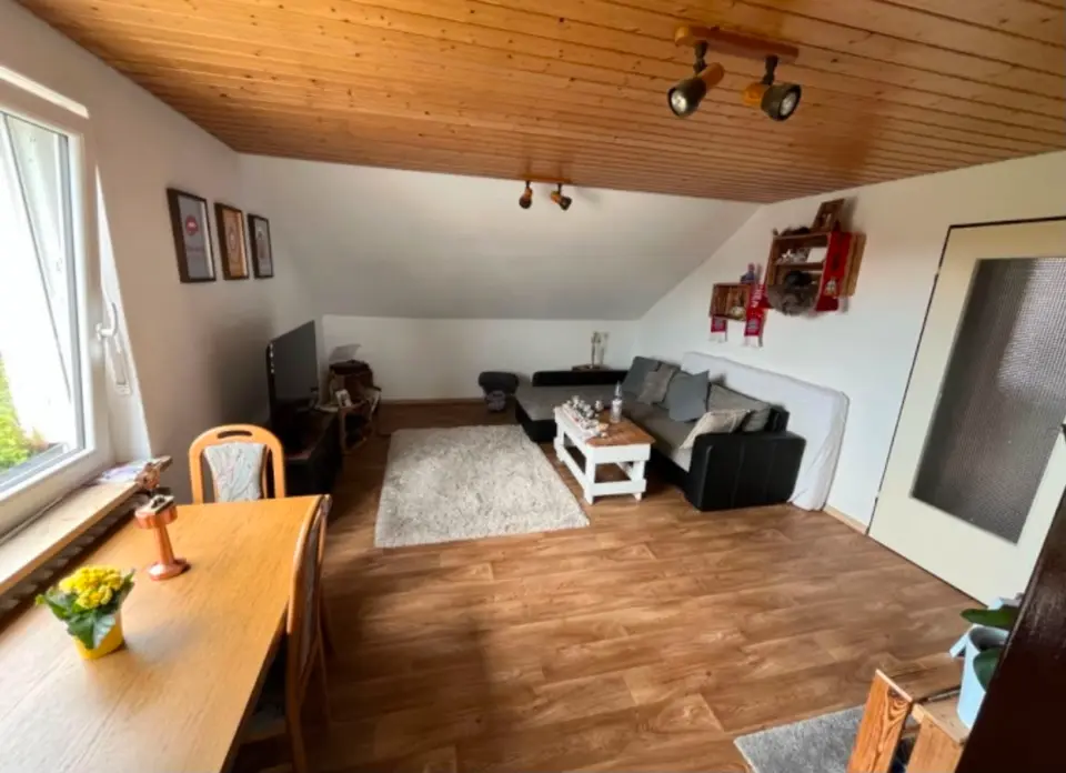 3 Zimmer Wohnung mit 70 m² in Würzburg – Bild 2