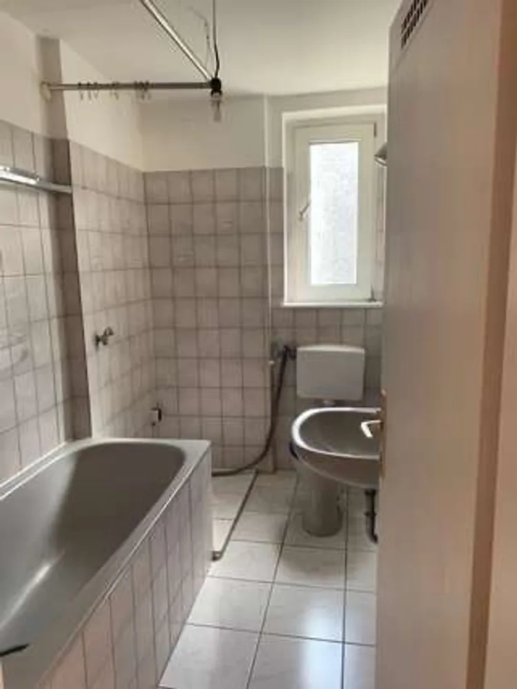 4 Zimmer Wohnung mit 101 m² in Düsseldorf – Bild 9