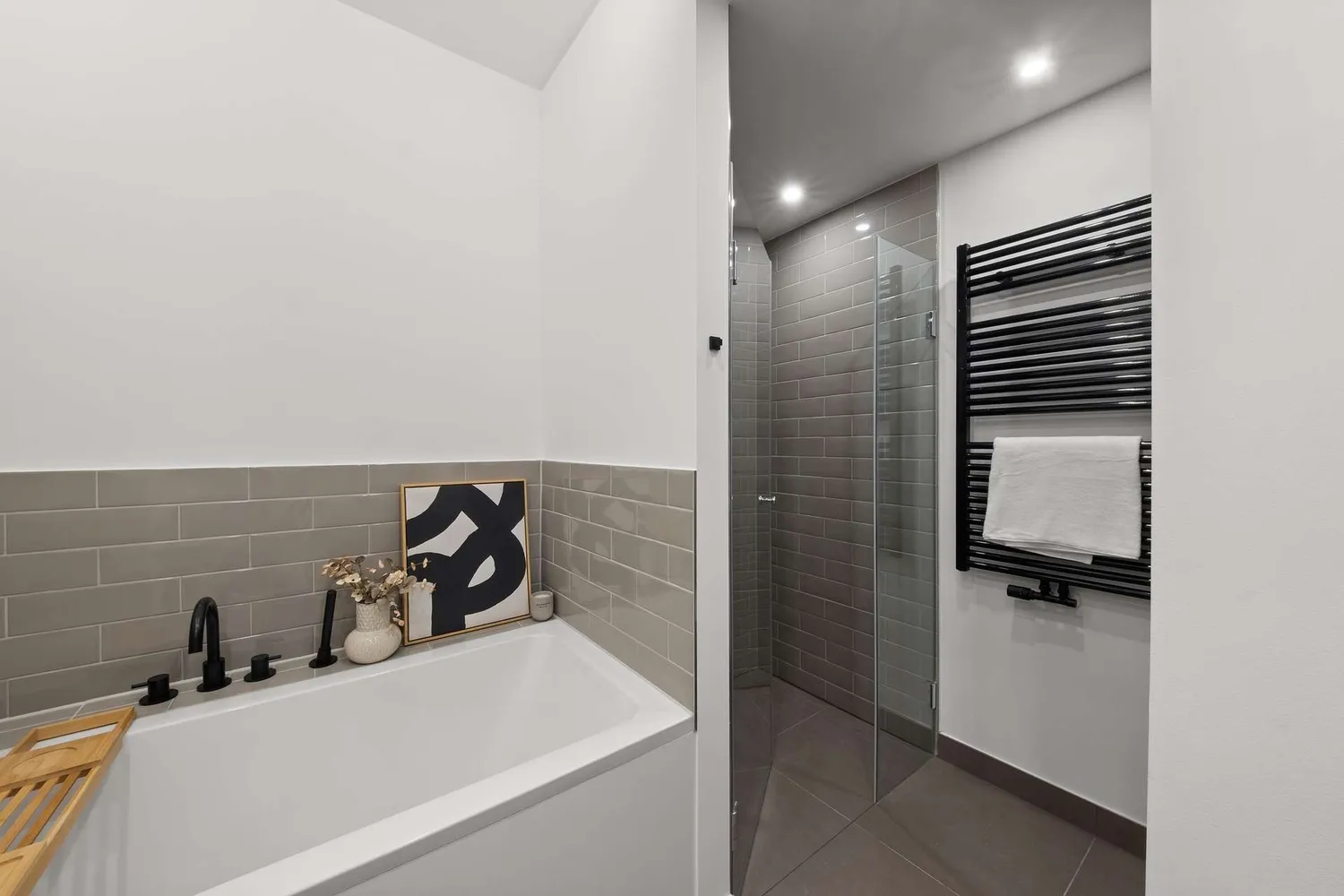 2 Zimmer Wohnung mit 88 m² in Hamburg – Bild 7