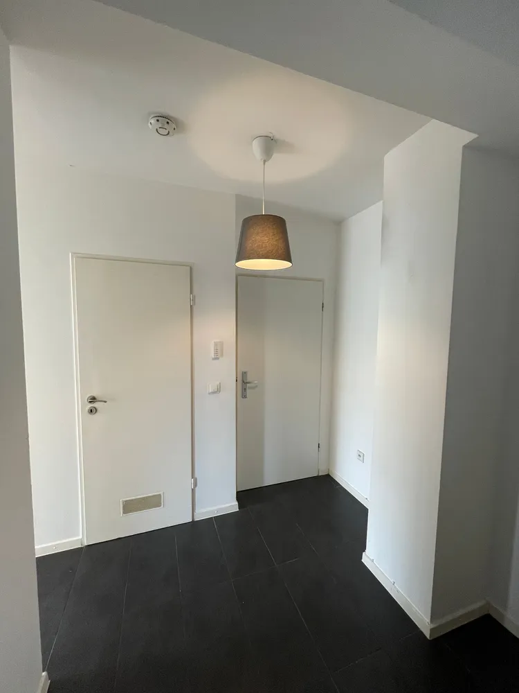 2 Zimmer Wohnung mit 60 m² in Frankfurt am Main – Bild 2
