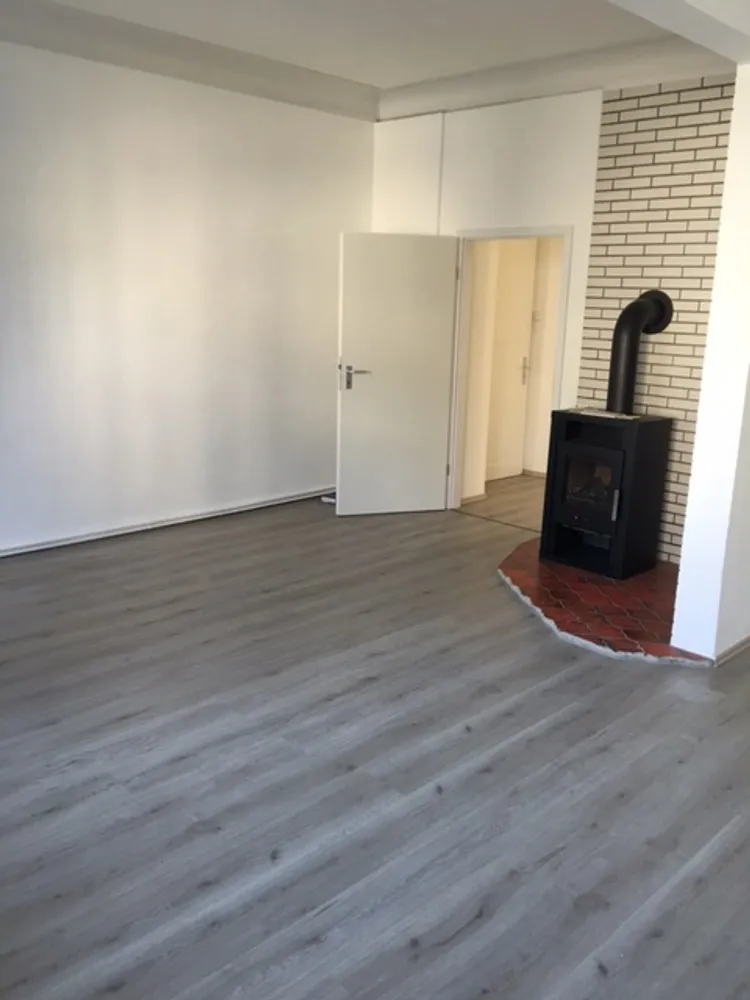 2 Zimmer Wohnung mit 72 m² in Wuppertal – Bild 2