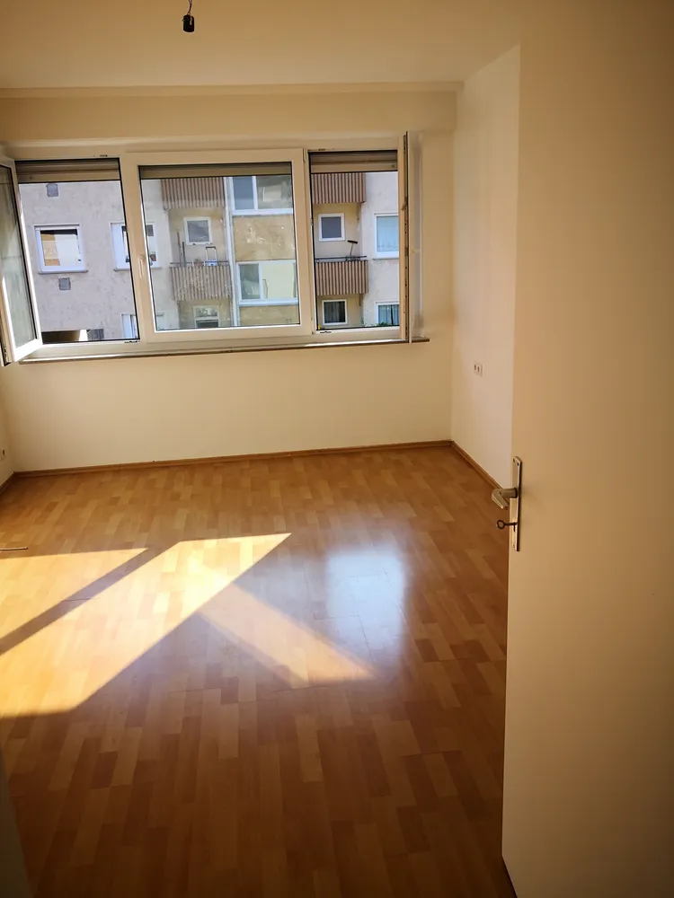 3 Zimmer Wohnung mit 70 m² in Stuttgart – Bild 4