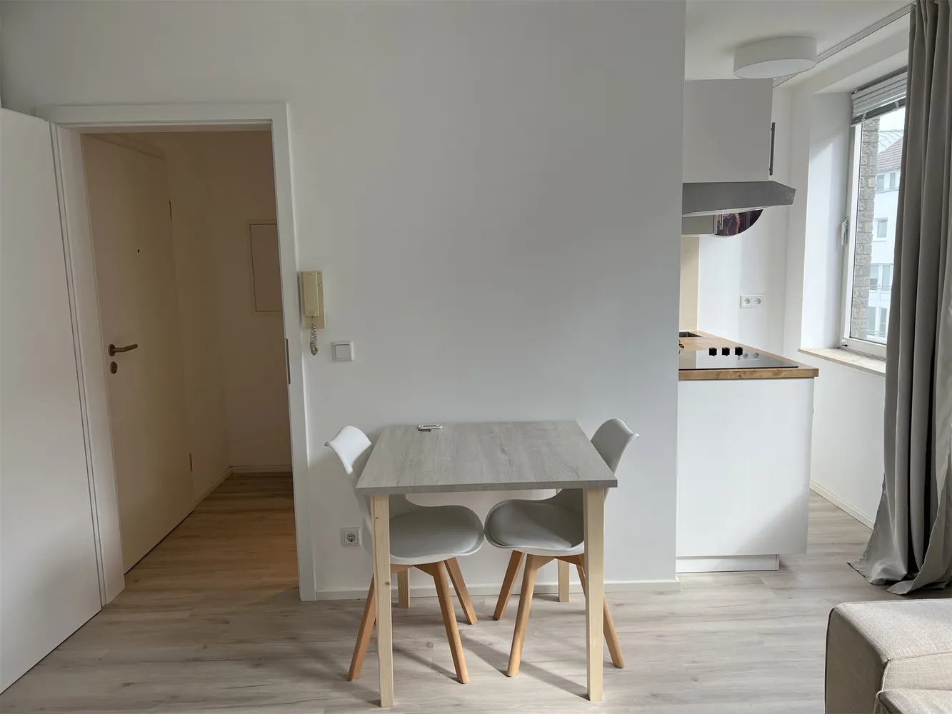 1 room apartment with 28 m² in Düsseldorf – Photo 4
