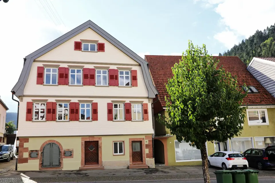 5 Zimmer Wohnung mit 145 m² in Calw – Bild 1