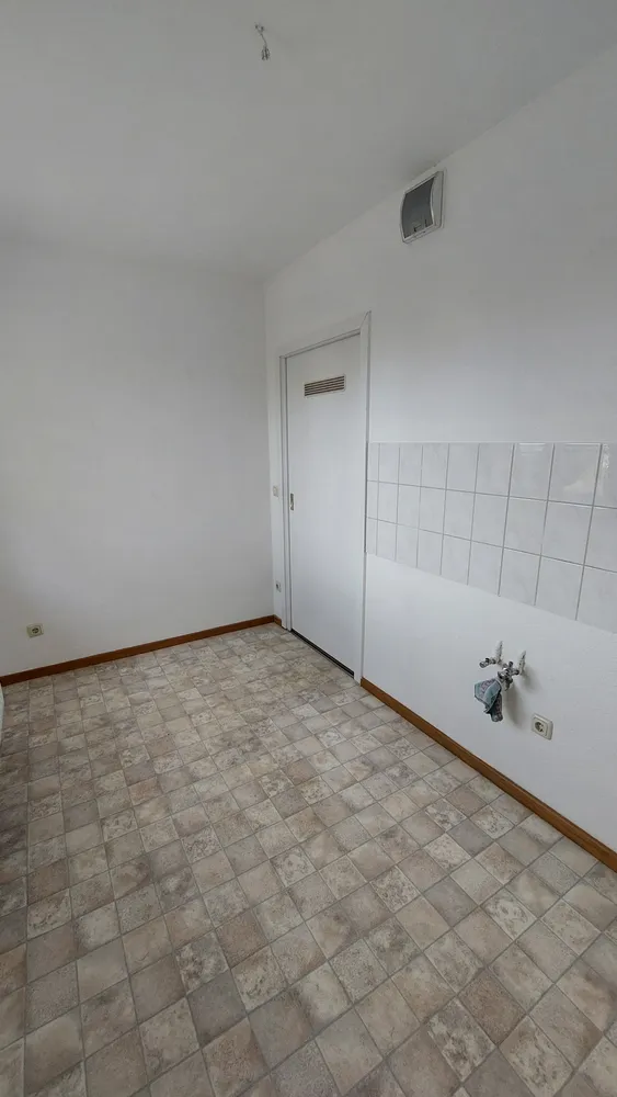 2 Zimmer Wohnung mit 47 m² in Weißenfels – Bild 2