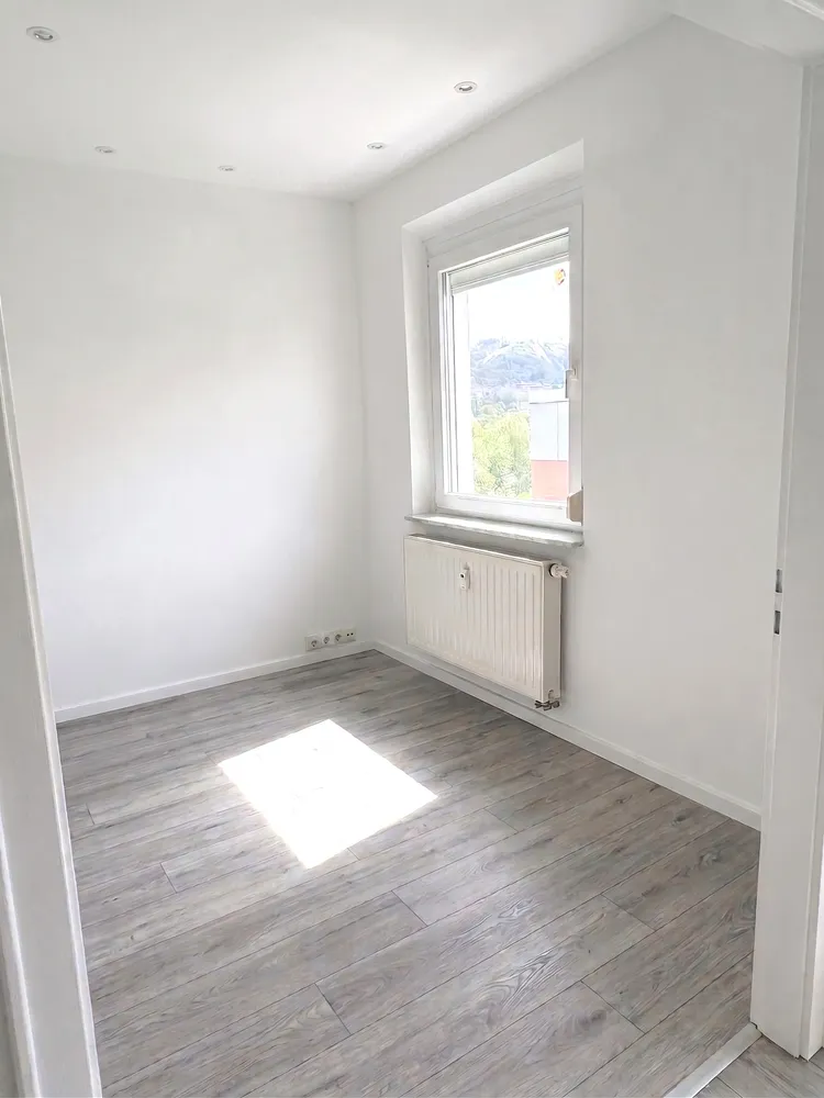 4 Zimmer Wohnung mit 92 m² in Suhl – Bild 6