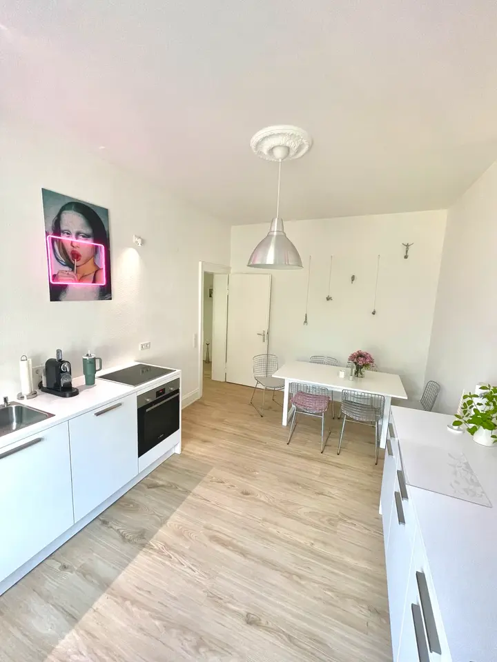 2 Zimmer Wohnung mit 83 m² in Wiesbaden – Bild 3