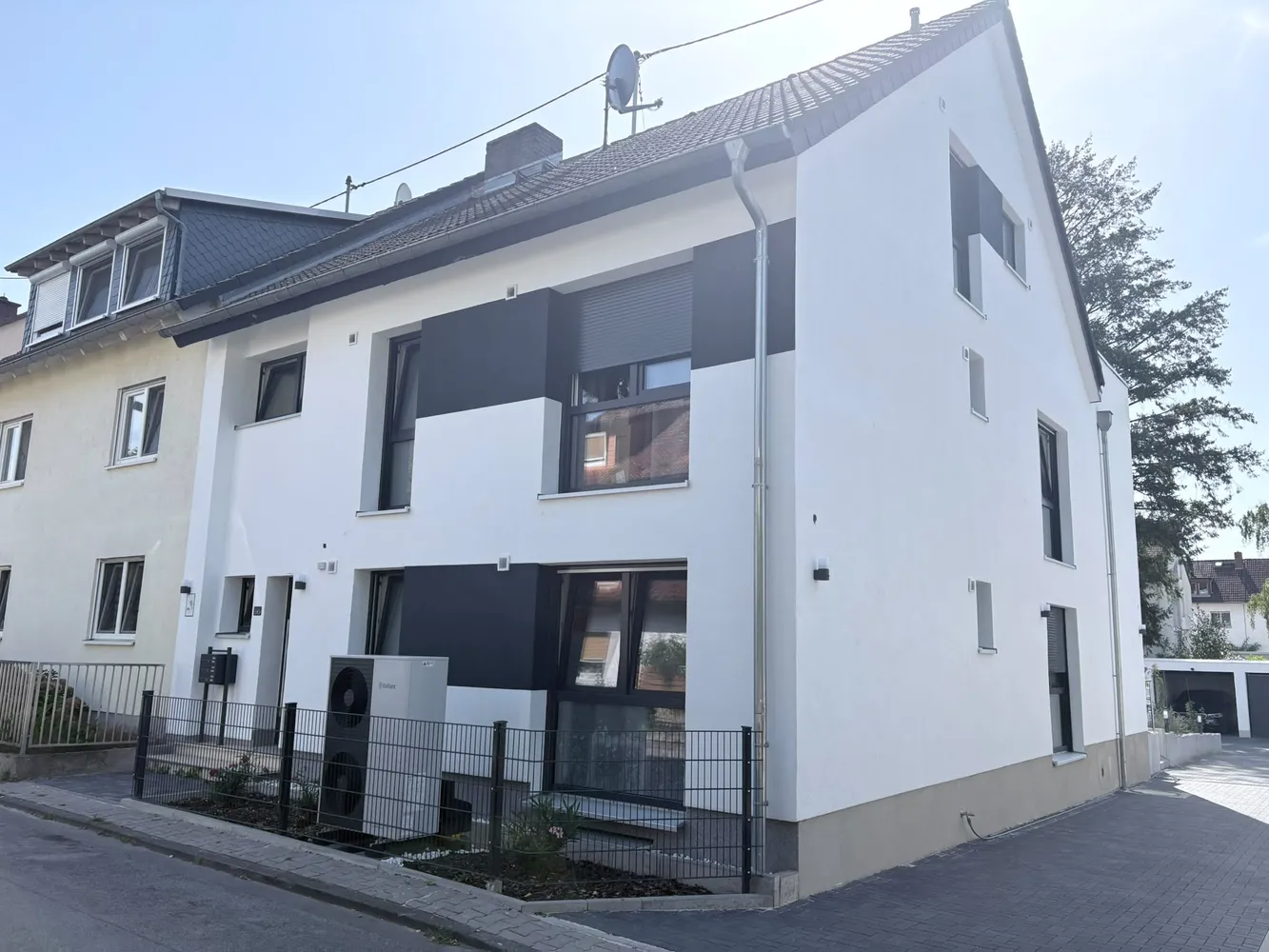 4 Zimmer Wohnung mit 95 m² in Frankfurt am Main – Bild 2