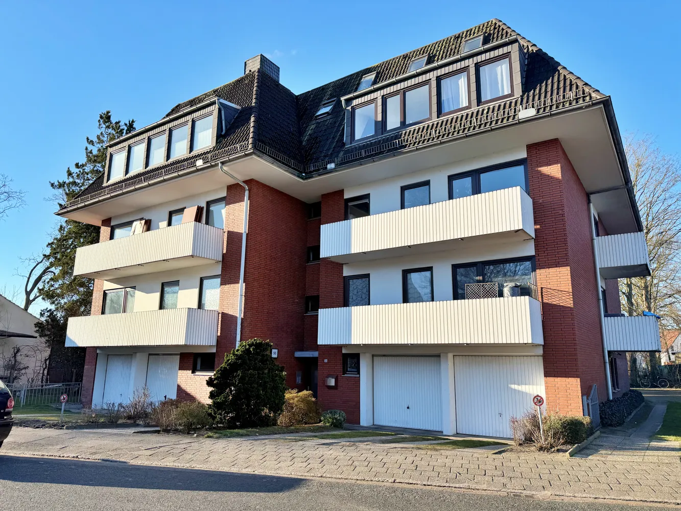 3 Zimmer Wohnung mit 77 m² in Bremen – Bild 1
