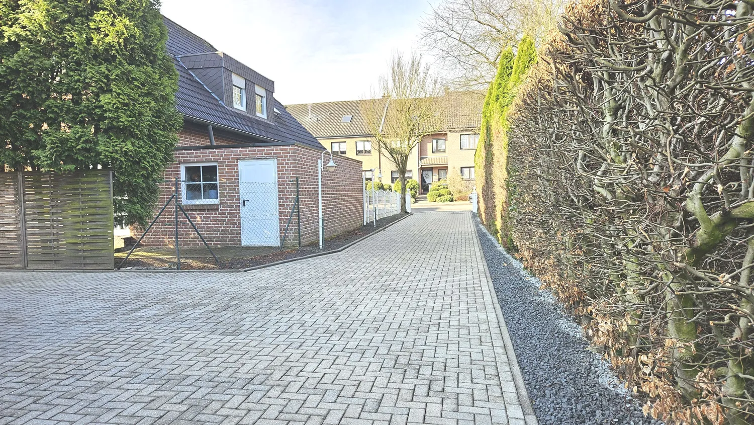 9 Zimmer Haus mit 284 m² in Mönchengladbach – Bild 5