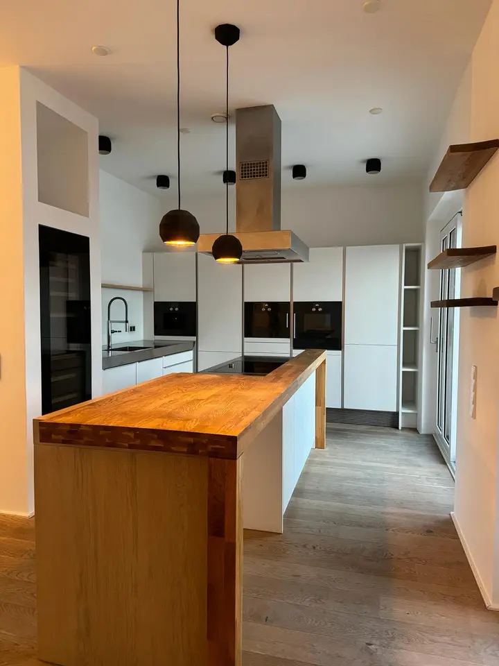 4 Zimmer Wohnung mit 200 m² in Frankfurt am Main – Bild 4