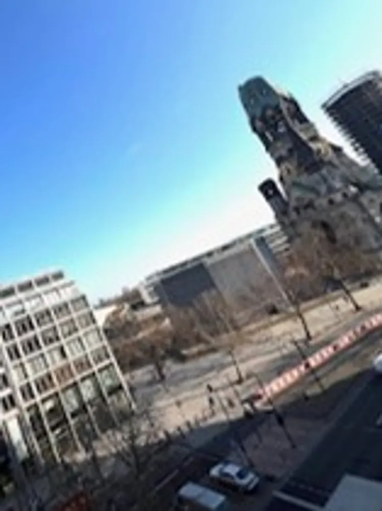 3 Zimmer Wohnung mit 104 m² in Berlin – Bild 2