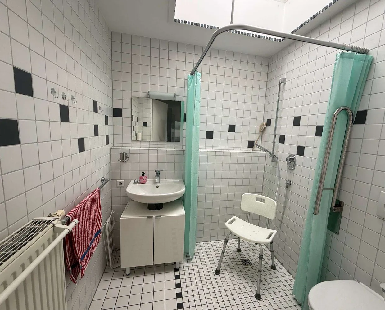 2 Zimmer Wohnung mit 58 m² in Karlsruhe – Bild 4