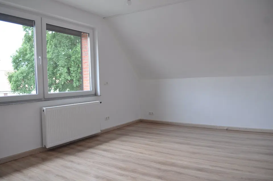 5 Zimmer Wohnung mit 110 m² in Verden (Aller) – Bild 1