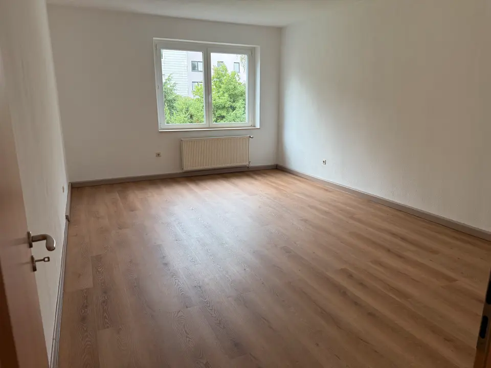 5 Zimmer Wohnung mit 120 m² in Wuppertal – Bild 1