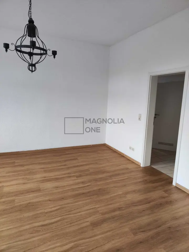 4 Zimmer Wohnung mit 101 m² in Altenburg – Bild 6
