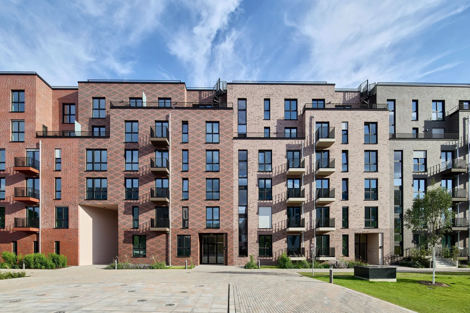 4 Zimmer Wohnung mit 115 m² in Düsseldorf – Bild 1