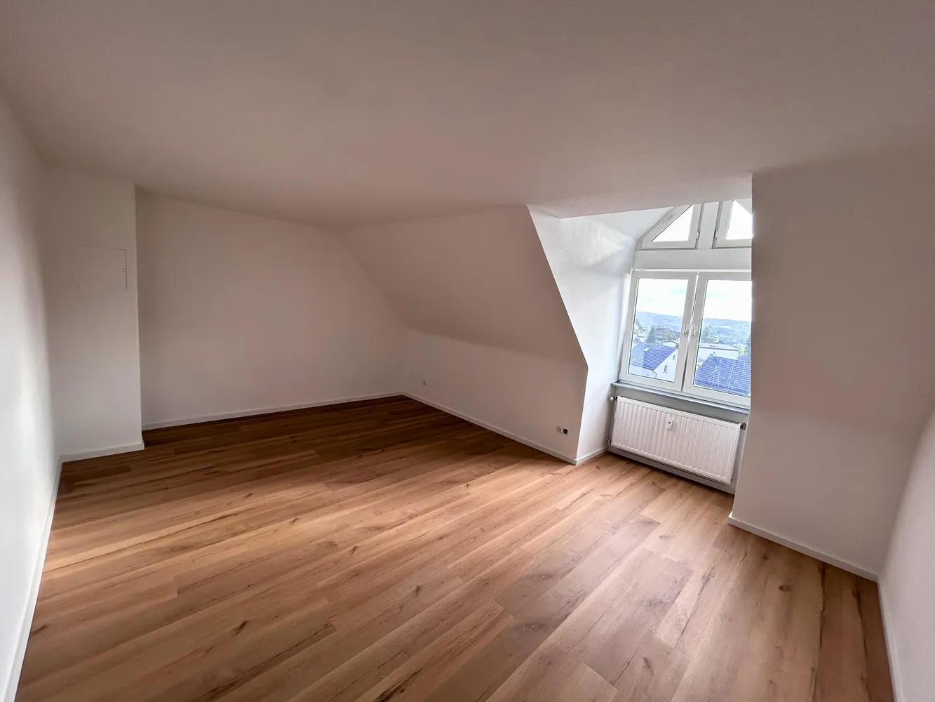 3 Zimmer Wohnung mit 106 m² in Solingen – Bild 1