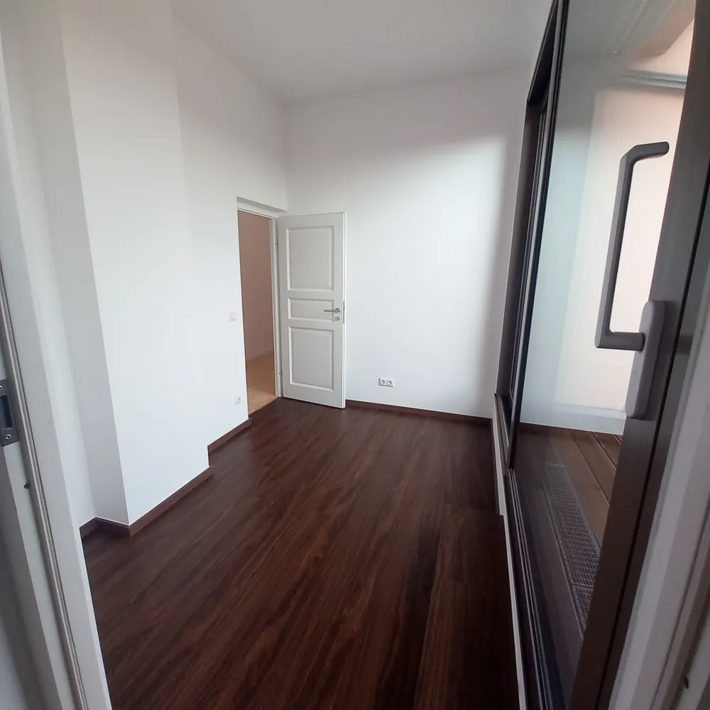 2 Zimmer Wohnung mit 100 m² in München – Bild 8