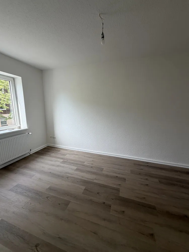 2 Zimmer Wohnung mit 78 m² in Duisburg – Bild 2